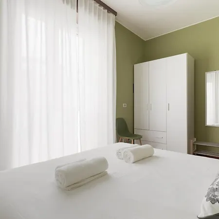 Apartmán Guesthost - Porta Romana Balcony Flat
