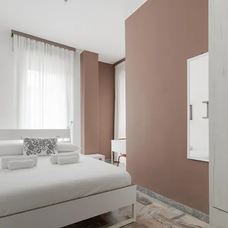 Guesthost - Porta Romana Balcony Flat Apartmán Milán